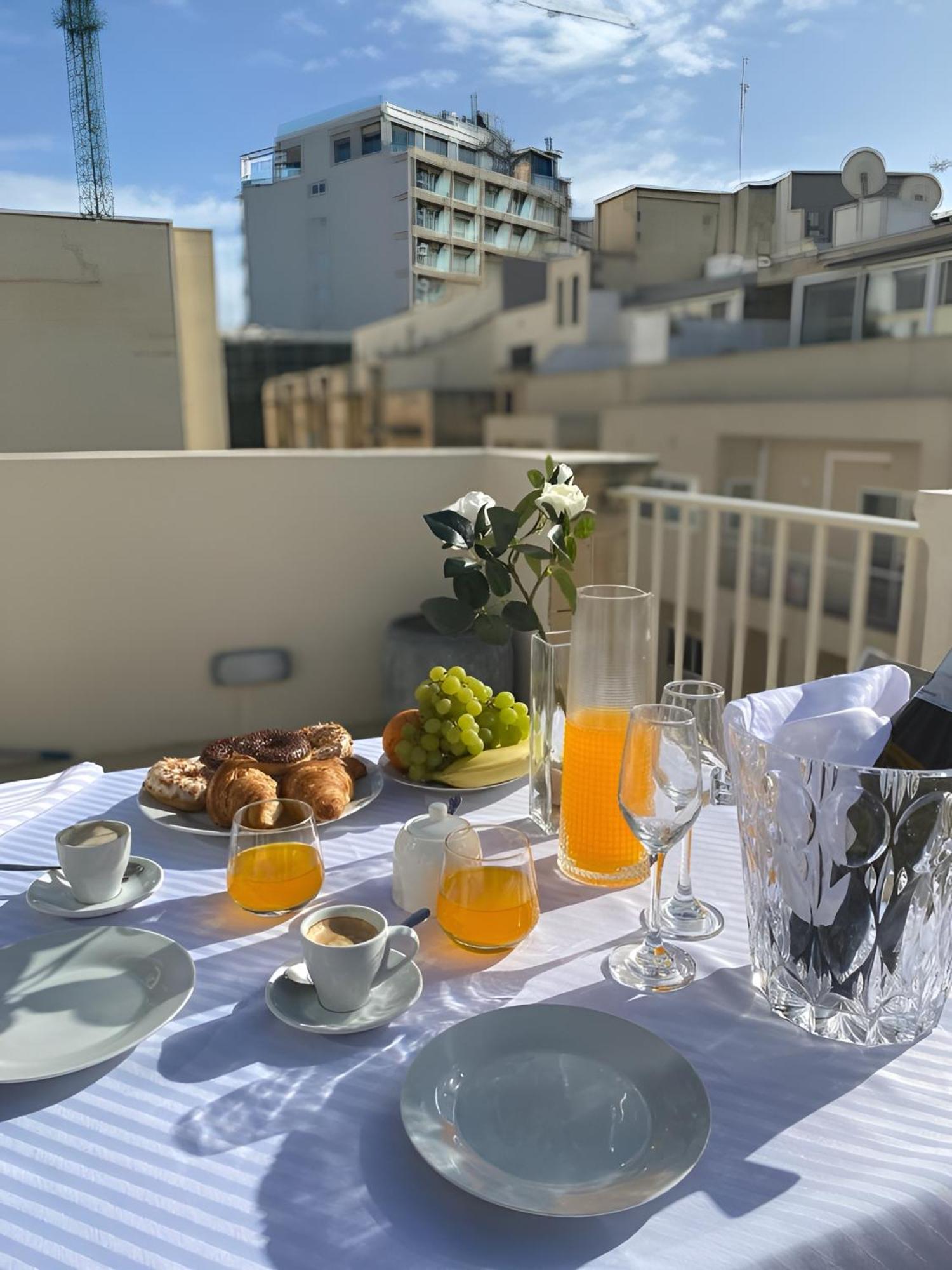 Appartement Sliema Cosy Penthouse With Bbq Extérieur photo